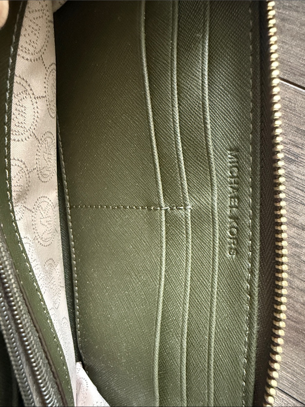 Michael Kors Olive Green Zip-Around Saffiano Wallet with Gold Logo - Picture 5 of 6